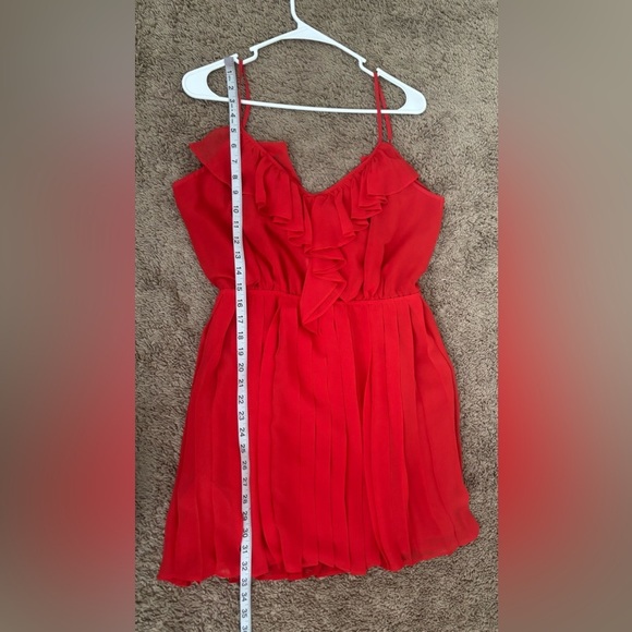 BCBG Ruffle V-Neck Red Chiffon Flowy Dress Romantic Date Night Cocktail S - Picture 8 of 10